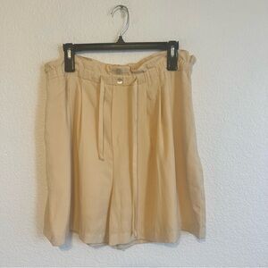 Express 100% Silk Size M Paper Bag High Waist Shorts Vintage Pockets Pale Yellow